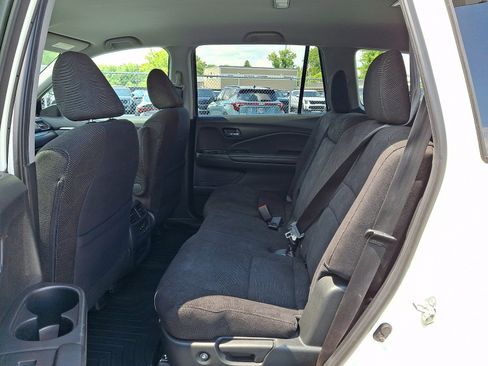 Used 2019 Honda Pilot EX image 11