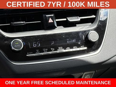 Used 2025 Toyota Corolla LE w/ LE Premium Package FWD image 21