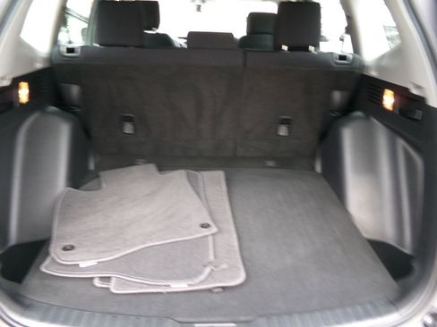 Used 2019 Honda CR-V LX image 18