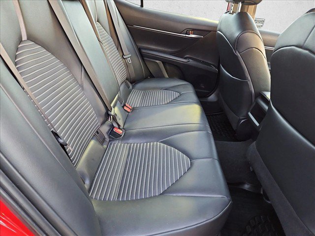 Used 2019 Toyota Camry SE FWD image 19