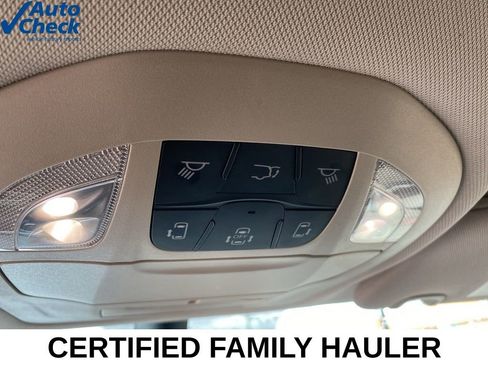 Used 2024 Chrysler Pacifica Touring-L FWD image 46
