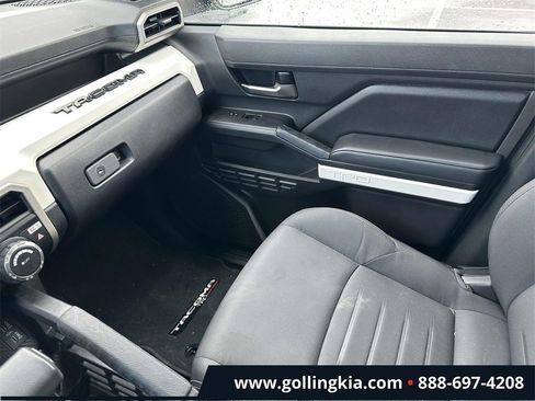 Used 2024 Toyota Tacoma TRD Sport image 28