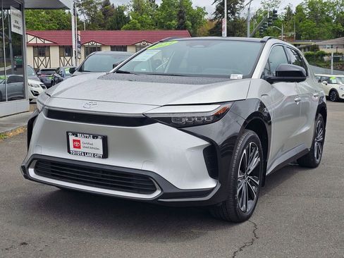 Certified 2024 Toyota bZ4X AWD w/ Weather Package image 3