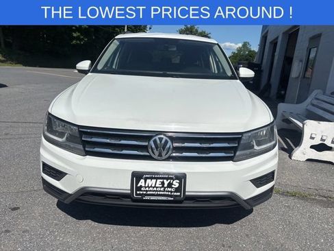 Used 2018 Volkswagen Tiguan SE AWD/4WD image 2