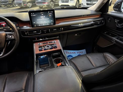 Certified 2023 Lincoln Aviator Reserve w/ Elements Package Plus image 31