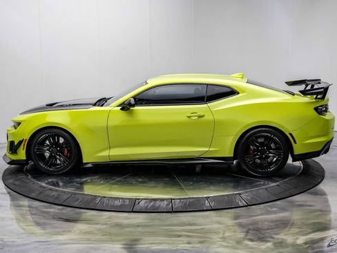 Used 2019 Chevrolet Camaro ZL1 image 7