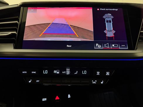 Certified 2023 Audi Q4 e-tron Premium Plus w/ Premium Plus AWD/4WD image 24