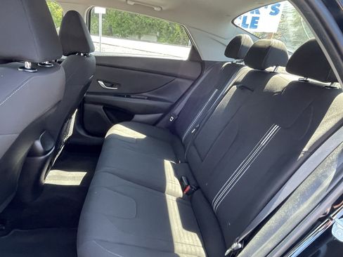 Used 2021 Hyundai Elantra SEL w/ Convenience + Premium Package FWD image 15