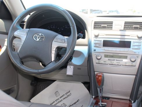 Used 2011 Toyota Camry XLE w/ XLE Extra-Value Pkg #2 FWD image 24