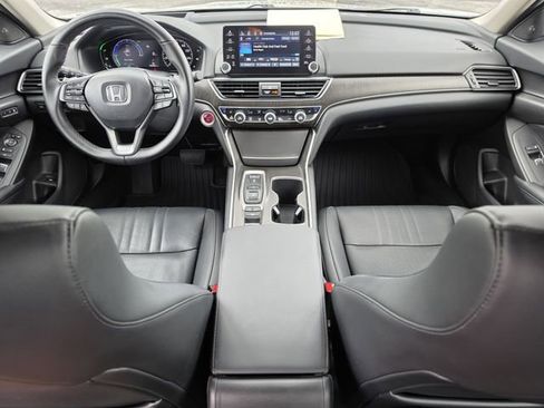 Used 2022 Honda Accord Touring image 14