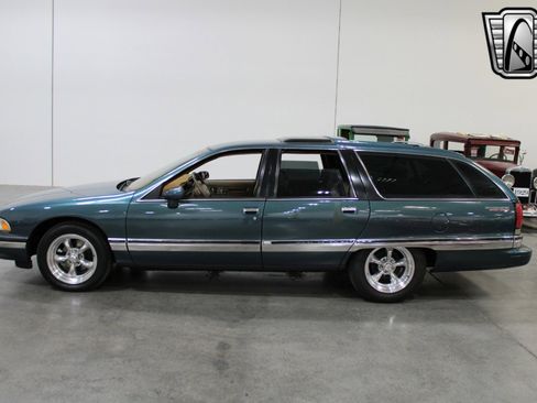 Used 1993 Buick Roadmaster Estate image 3