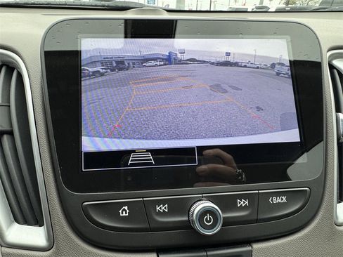 Certified 2021 Chevrolet Malibu LS image 14