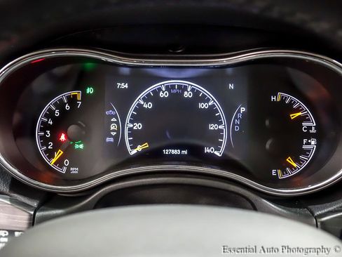 Used 2019 Jeep Grand Cherokee Limited X image 19