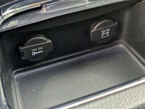 Used 2016 Dodge Grand Caravan R/T image 23