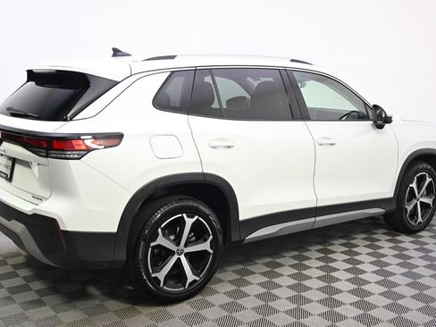 Used 2026 Volkswagen Tiguan SE AWD/4WD image 7