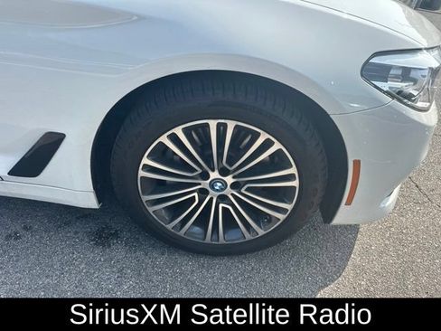 Used 2018 BMW 530e xDrive AWD/4WD image 5