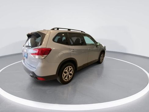 Used 2023 Subaru Forester Premium AWD/4WD image 8
