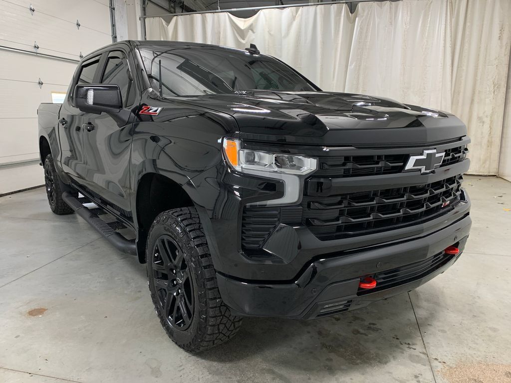 Used 2026 Chevrolet Silverado 1500 LT Trail Boss w/ LT Trail Boss Premium Package AWD/4WD image 13