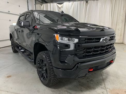 Used 2026 Chevrolet Silverado 1500 LT Trail Boss w/ LT Trail Boss Premium Package AWD/4WD image 13