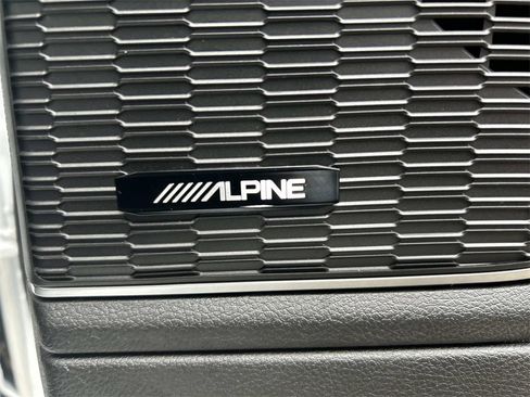 Used 2023 Jeep Grand Cherokee 4WD 4xe w/ Luxury Tech Group II image 19