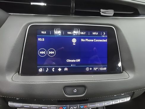 Used 2023 Cadillac XT4 Luxury FWD image 32