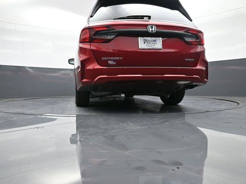 Certified 2025 Honda Odyssey Touring image 34