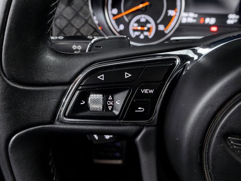 Used 2020 Bentley Bentayga Design Series image 54