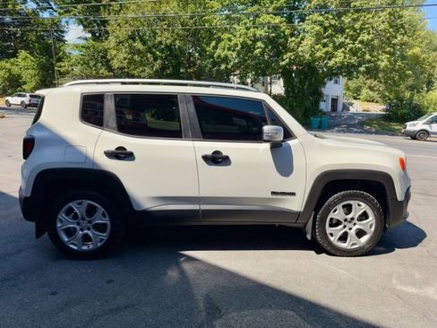 Used 2018 Jeep Renegade Limited w/ UConnect 8.4 Nav Group image 6