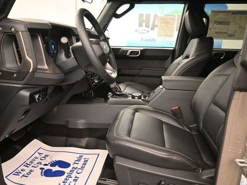 New 2026 Ford Bronco Badlands AWD/4WD image 12