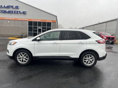 Used 2024 Ford Edge SEL w/ Convenience Package image 6