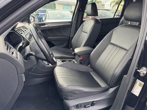 Certified 2023 Volkswagen Tiguan SE R-Line image 16