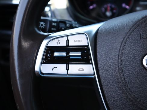 Used 2020 Kia Telluride SX w/ Towing Package FWD image 16