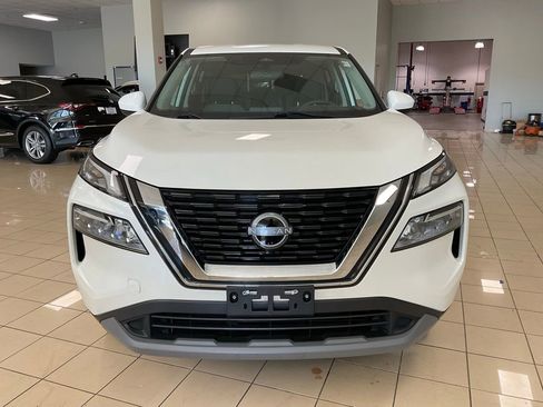 Used 2023 Nissan Rogue SV AWD/4WD image 2