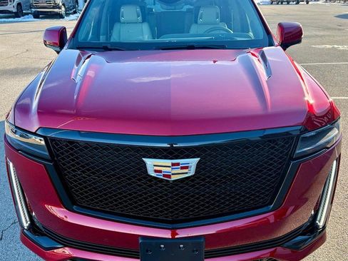 Used 2023 Cadillac Escalade Sport Platinum image 2