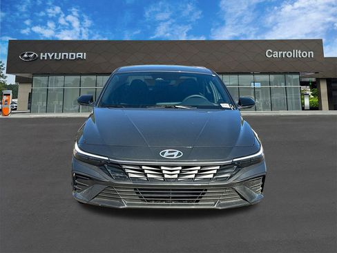 New 2025 Hyundai Elantra Sport image 2