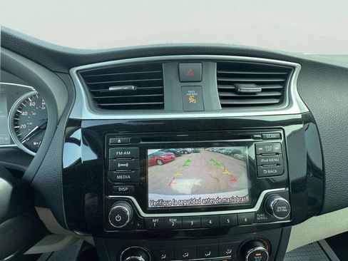 Used 2017 Nissan Sentra SV w/ Style Package FWD image 15