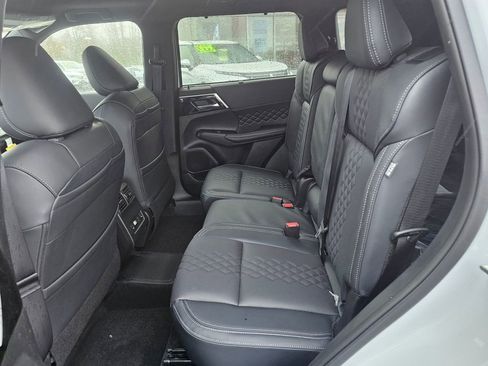 New 2025 Mitsubishi Outlander SEL Black Edition image 11
