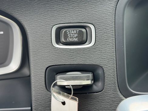 Used 2016 Volvo V60 T5 Premier image 16