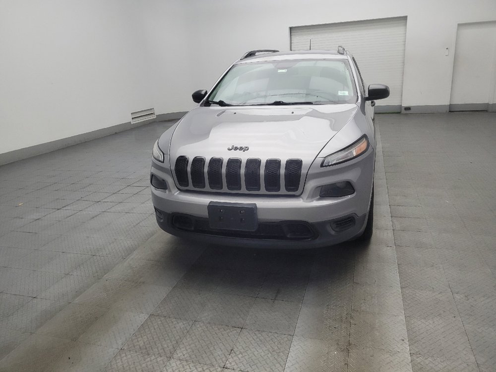 Used 2017 Jeep Cherokee Sport FWD image 15