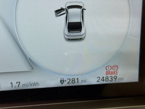 Used 2023 Hyundai Ioniq 6 SEL image 17