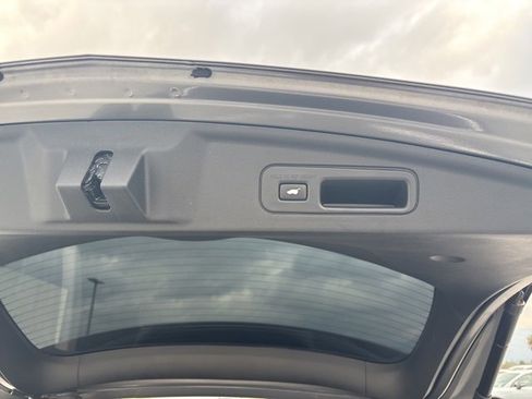 Used 2022 Acura MDX SH-AWD w/ Technology Package image 33