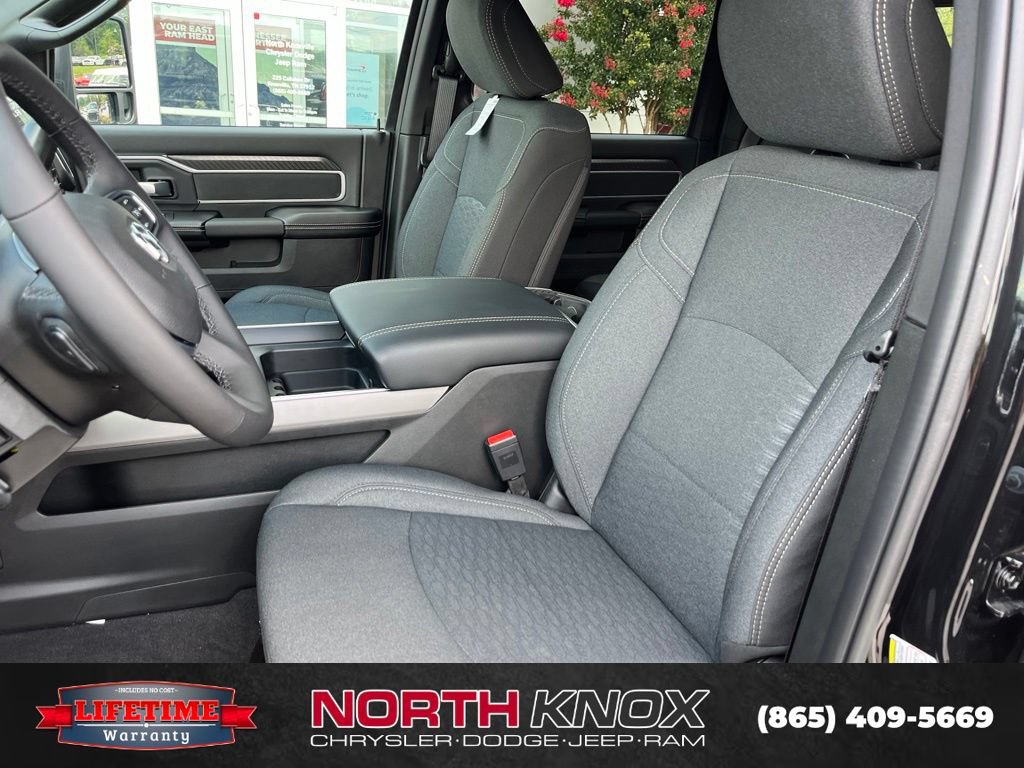 New 2026 RAM 2500 Big Horn AWD/4WD image 5