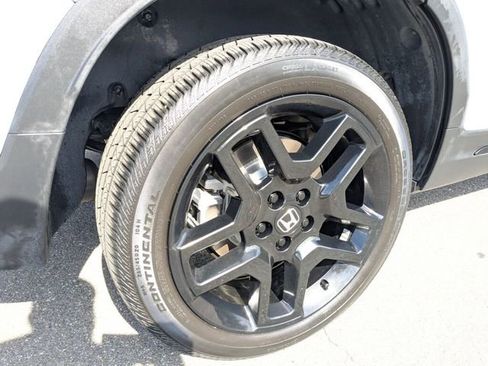 Certified 2024 Honda Passport Black Edition image 12