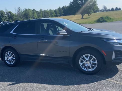 Used 2023 Chevrolet Equinox LT AWD/4WD image 2