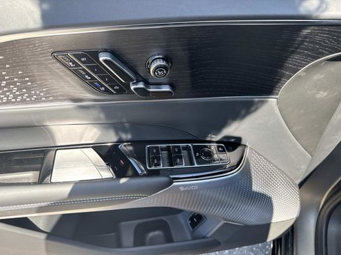 New 2026 Cadillac Lyriq V AWD/4WD image 19