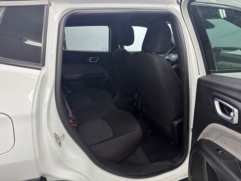 Used 2023 Jeep Compass Sport image 16