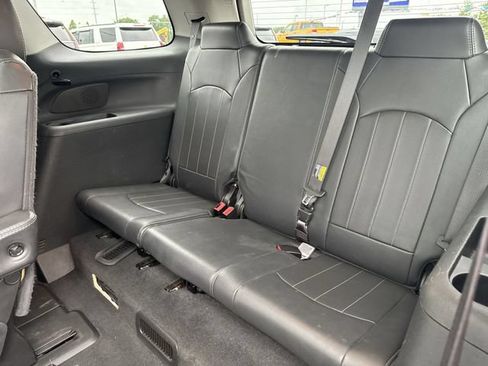 Used 2016 GMC Acadia Denali FWD image 15