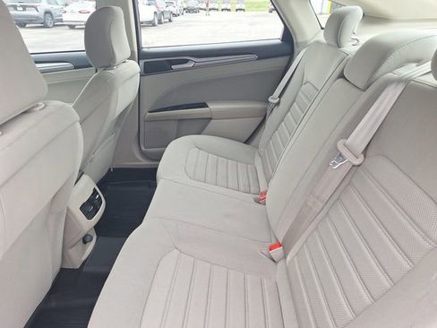 Used 2020 Ford Fusion SE w/ Fleet SE Value Package FWD image 12