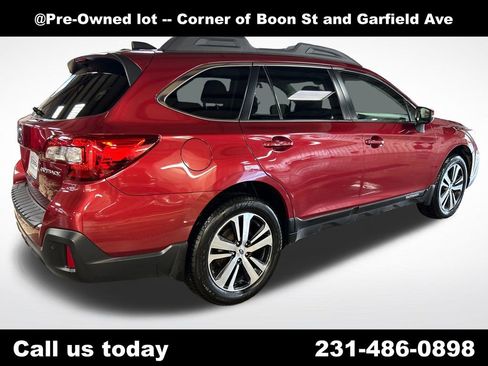 Used 2018 Subaru Outback 2.5i Limited AWD/4WD image 5