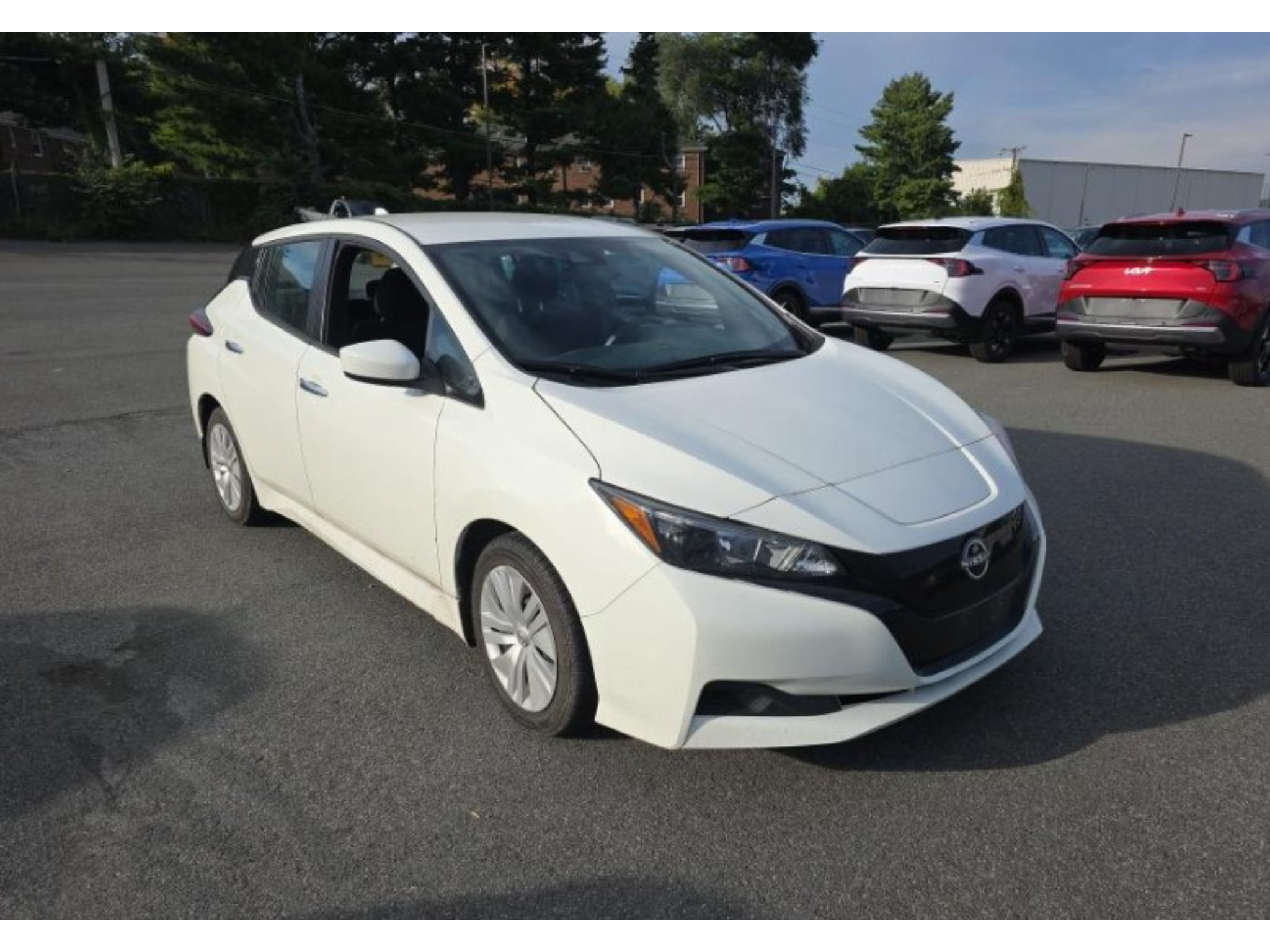 Used 2023 Nissan Leaf S FWD image 4